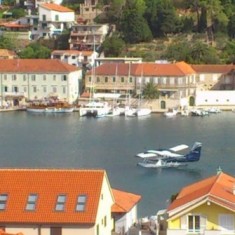 From Jelsa to Split by seaplane in 13 minutes